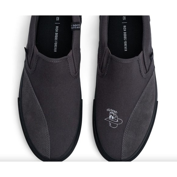 Clearweather Dodds Black Skull Slip On Skate Shoe - Picture 5 of 5